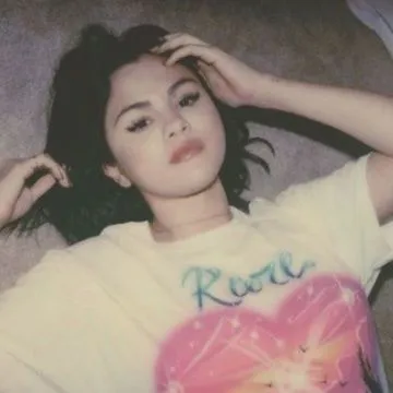 Selena Gomez - Rare