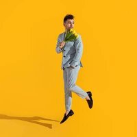 MAX Feat. Quinn XCII - Love Me Less